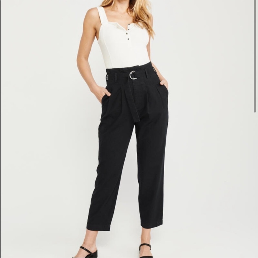 Abercrombie Belted Tapered Paperbag Pants